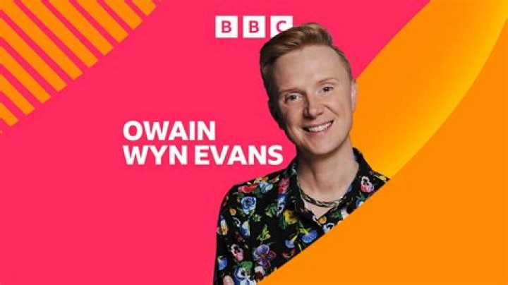 
Does Drummer Weatherman Owain Wyn Evans Have A Wife? Facts On His Partner Arran J Rees 