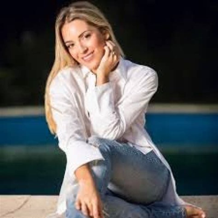 
Fiona Jordan Height, Weight, Net Worth, Age, Birthday, Wikipedia, Who, Nationality, Biography 