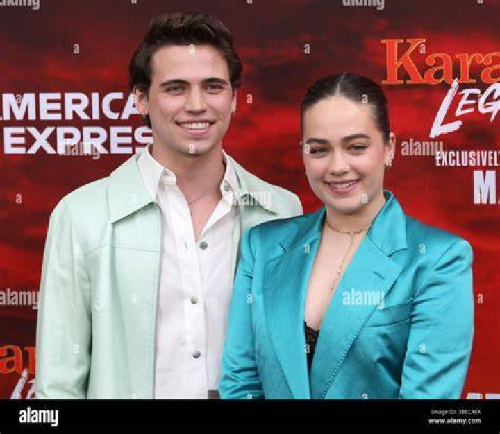 Is Brett Pierce Married? His Bio, Age, Girlfriend (Mary Mouser) and Net worth
