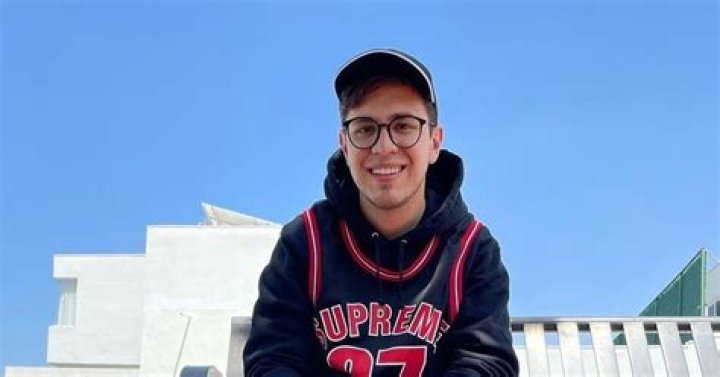 
Juansguarnizo Height, Weight, Net Worth, Age, Birthday, Wikipedia, Who, Nationality, Biography 