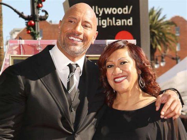 
The Untold Truth On Dior Johnson Parents: Dad & Mom Melvina Parker 